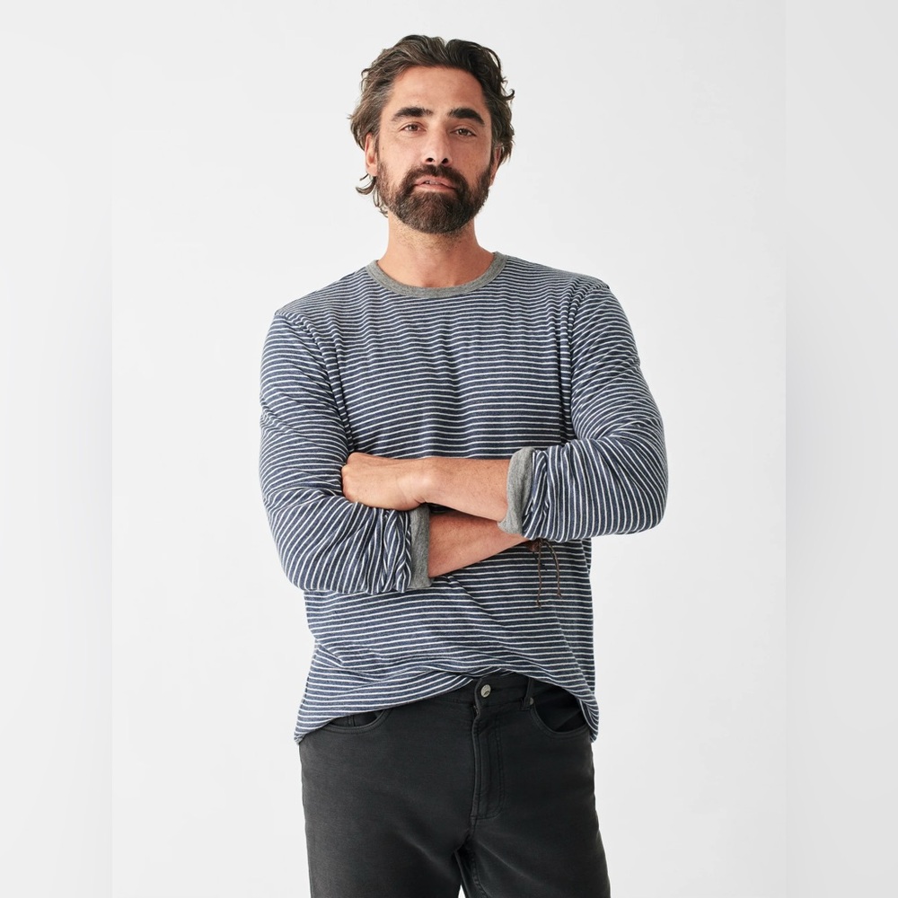 BRAND NEW Faherty Cloud Cotton Reversible Crew